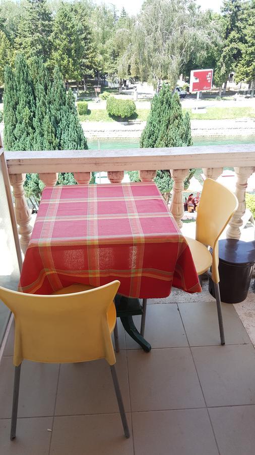 Art Theatre Caffe Hotel Struga Ngoại thất bức ảnh