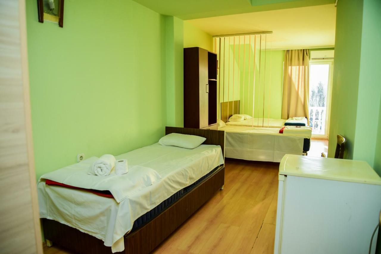 Art Theatre Caffe Hotel Struga Ngoại thất bức ảnh